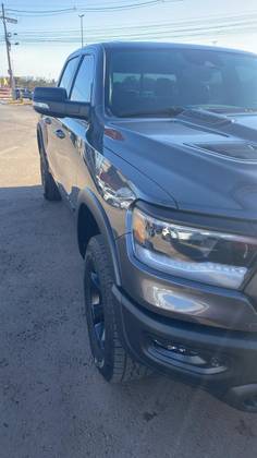 RAM 1500 5.7 V8 GASOLINA REBEL CD 4X4 AUTOMÁTICO RAM 1500 5.7 V8 GASOLINA REBEL CD 4X4 AUTOMÁTICO
